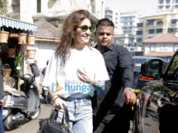 Anushka Sharma spotted at Bandra