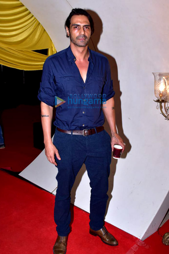 arjun rampal spotted at imax wadala 5