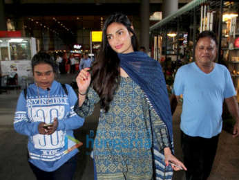 Athiya Shetty and Kangana Ranaut snapped at the airport