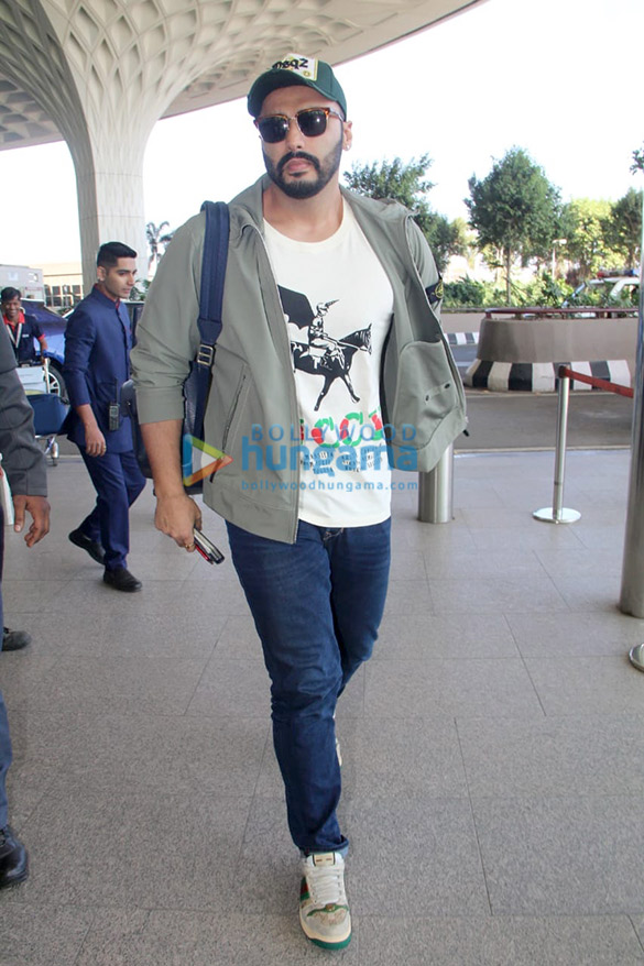 bhumi pednekar spotted at the airport 4 2