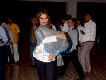 Celebs attend prayer meet of late Nana Chudasama