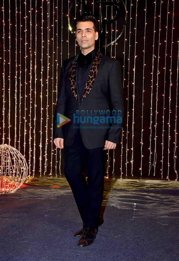 celebs grace nick jonas and priyanka chopras wedding reception 1 3