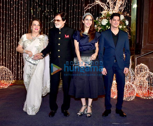 celebs grace nick jonas and priyanka chopras wedding reception3 24