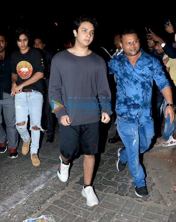 celebs grace salman khans residence for christmas 2018 party 005 2
