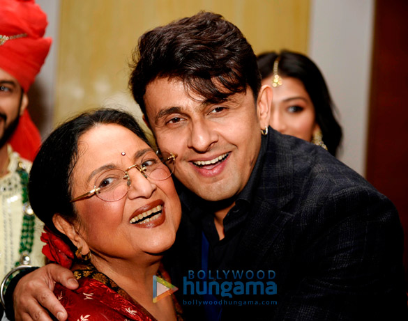 celebs grace tabassums granddaughter karishmas wedding ceremony 10