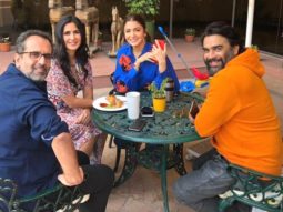 ‘Conversations and samosas’ for Katrina Kaif, Anushka Sharma, Aanand L Rai and R Madhavan sans Shah Rukh Khan