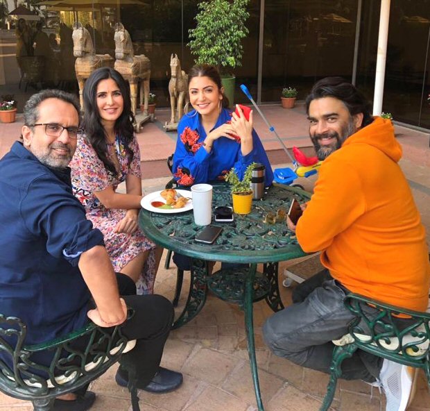 'Conversations and samosas' for Katrina Kaif, Anushka Sharma, Aanand L Rai and R Madhavan sans Shah Rukh Khan