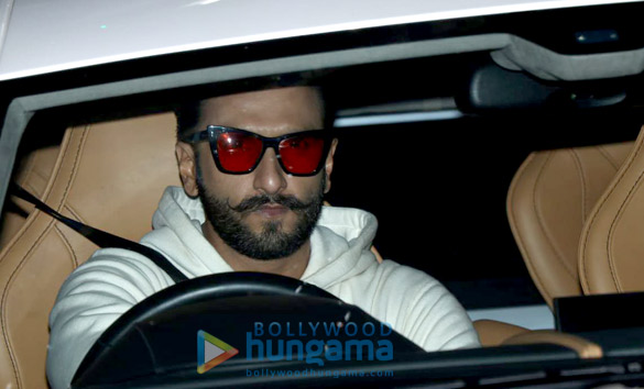 deepika padukone ranveer singh and others snapped at simmba special screening 2