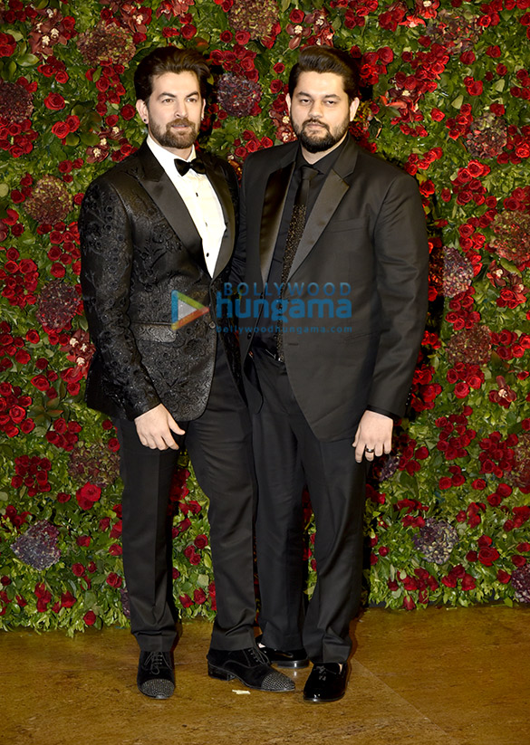 deepika padukone and ranveer singh grace their mumbai reception 1 2