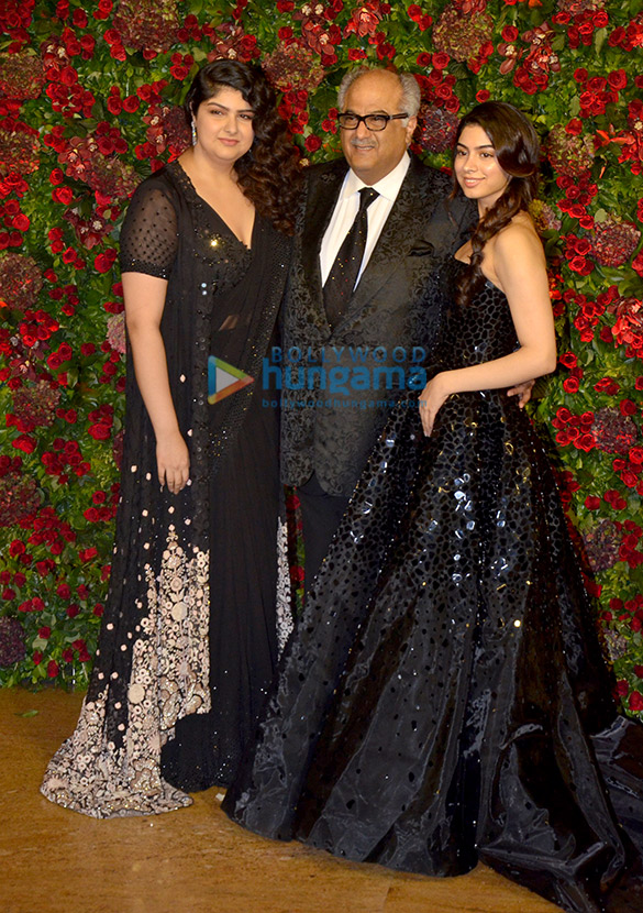 deepika padukone and ranveer singh grace their mumbai reception 84