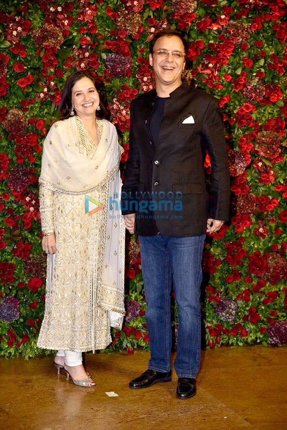 deepika padukone and ranveer singh grace their mumbai reception01 5