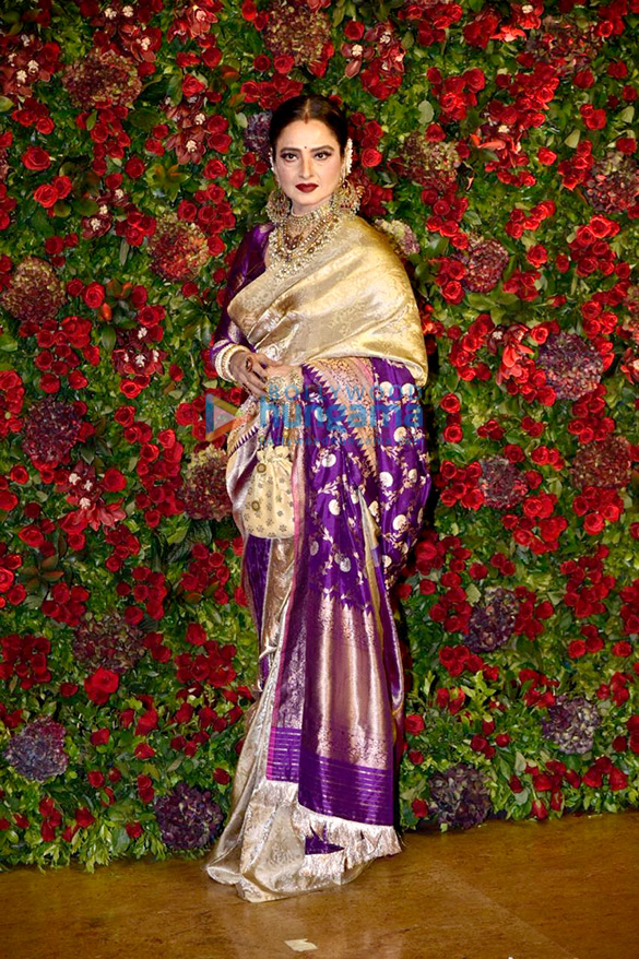 deepika padukone and ranveer singh grace their mumbai reception01 9