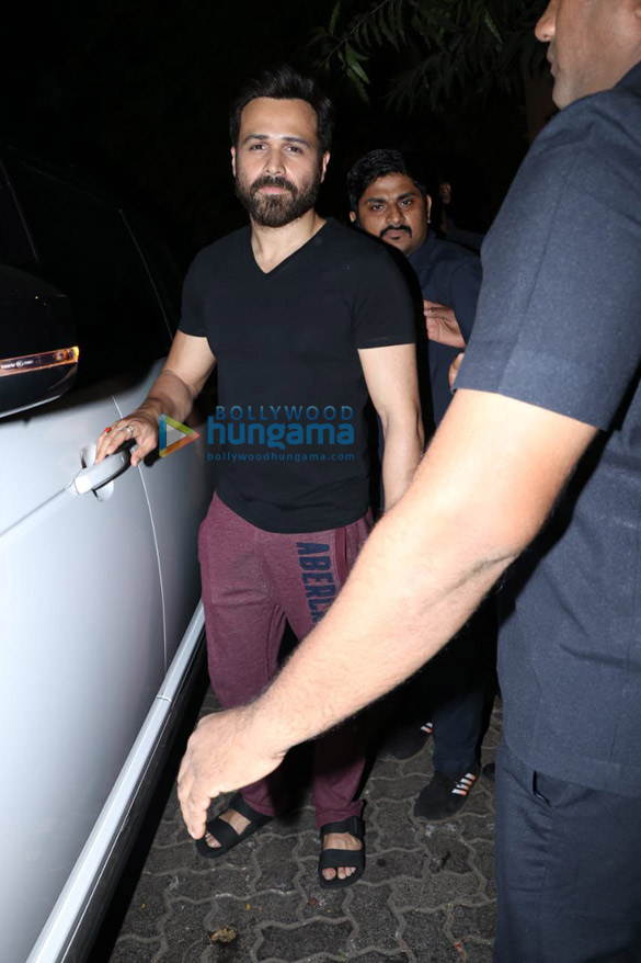 emraan hashmi spotted at on shoot in pali hill bandra 2