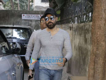 Emraan Hashmi spotted in Bandra