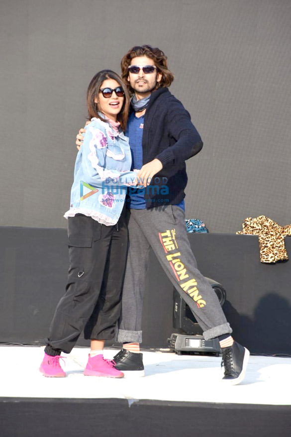 gurmeet choudhary and debina choudhary snapped during rehearsals for new years celebrations 3