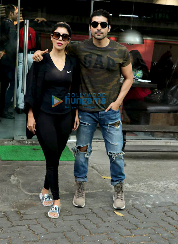 Gurmeet Choudhary and his wife Debina Choudhary spotted at Silver Beach Cafe in Juhu Gurmeet Choudhary and his wife Debina Choudhary spotted at Silver Beach Cafe in Juhu