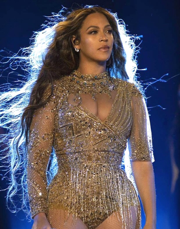INSIDE VIDEOS: Beyonce goes desi, SIZZLES and MESMERIZES with her stunning performance at Isha Ambani - Anand Piramal's pre-wedding festivities