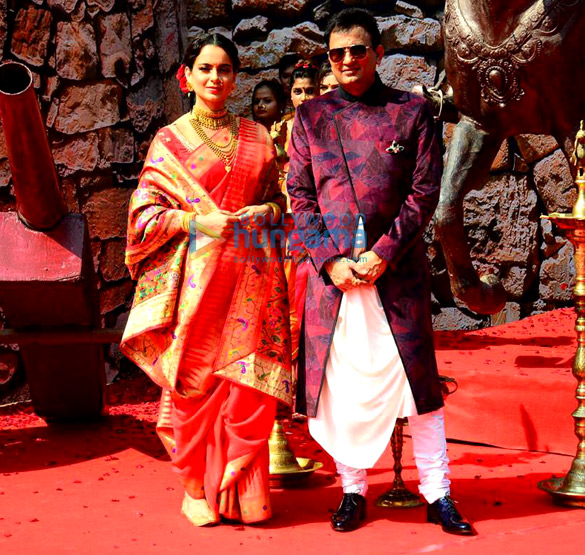 kangana ranaut graces the trailer launch of the film manikarnika the queen of jhansi 4