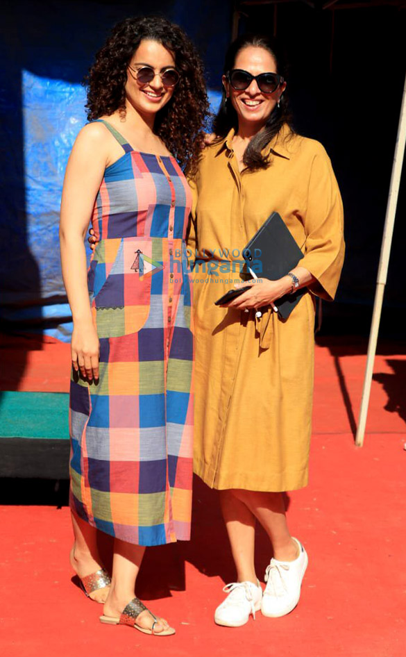 kangana ranaut snapped with anita dongre during the shooting at the great eastern home 5