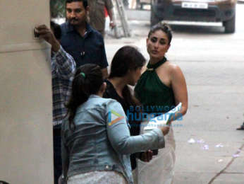 Kareena Kapoor Khan snapped at Mehboob Studios in Bandra