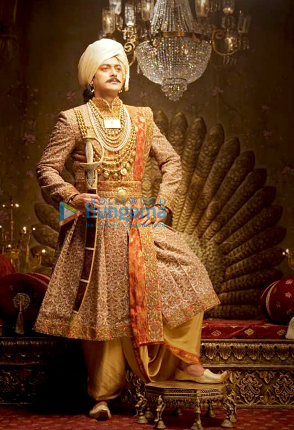 FIRST LOOK: Danny Denzongpa as Ghulam Ghaus Khan, Atul Kulkarni as Tatya Tope, Jisshu Sengupta as Maharaja Gangadhar Rao, Ankita Lokhande as Jhalkari Bai in Manikarnika