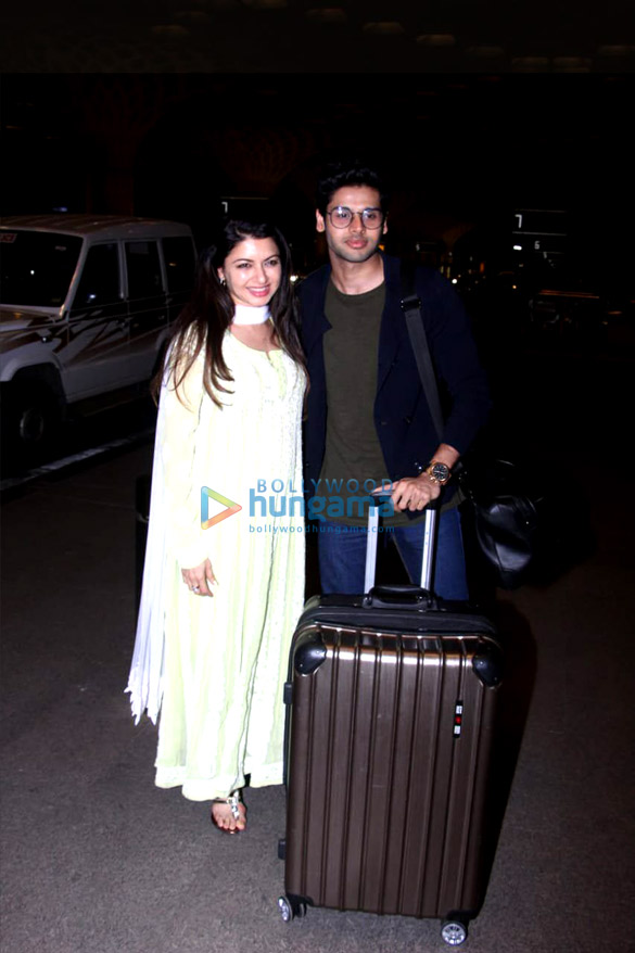 mouni roy sophie choudry mahima choudhary and others snapped at the airport 3