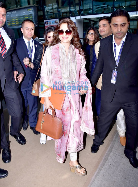 mouni roy sophie choudry mahima choudhary and others snapped at the airport67 4