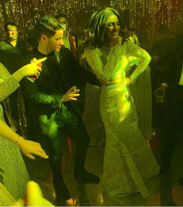 Nickyanka reception PICS & VIDEOS: Priyanka Chopra, Ranveer Singh, Deepika Padukone dancing to Pinga, Nick Jonas grooving to Gallan Goodiyan and all the inside DRAMA Nickyanka reception PICS & VIDEOS: Priyanka Chopra, Ranveer Singh, Deepika Padukone dancing to Pinga, Nick Jonas grooving to Gallan Goodiyan and all the inside DRAMA