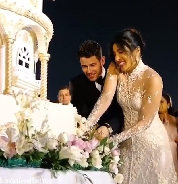 Everything you need to know about Priyanka Chopra and Nick Jonas' wedding  cake