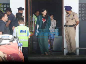 Ranveer Singh, Deepika Padukone and others snapped at the airport