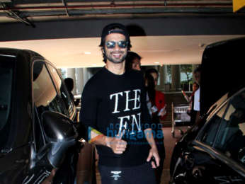 Ranveer Singh, Deepika Padukone and others snapped at the airport