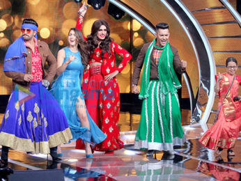 Ranveer Singh dances in Heels and Ghagra on Sa Re Ga Ma Pa for 'Simmba' promotions