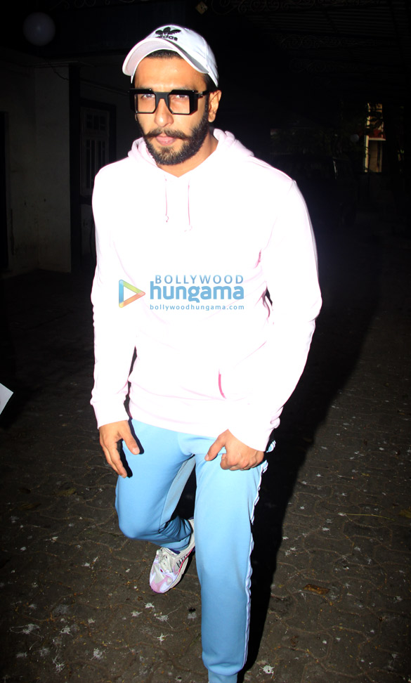 ranveer singh snapped at a dubbing studio 2