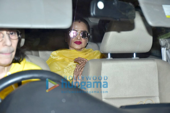 rekha snapped at bandra 5