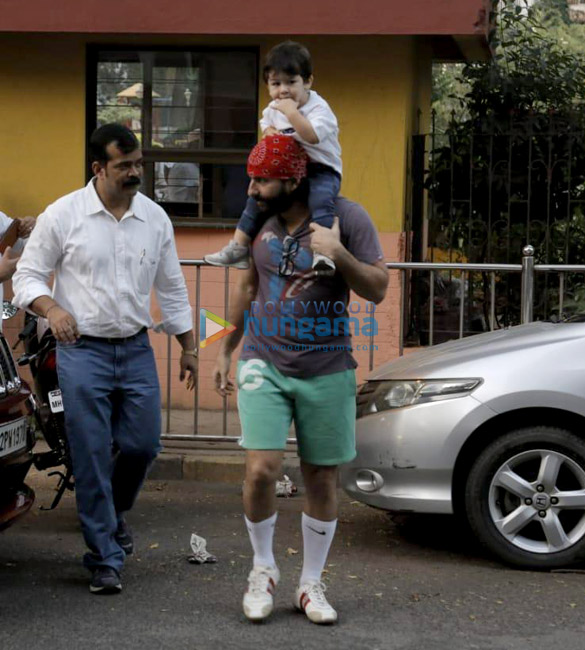 saif ali khan and taimur ali khan snapped in bandra 6 2