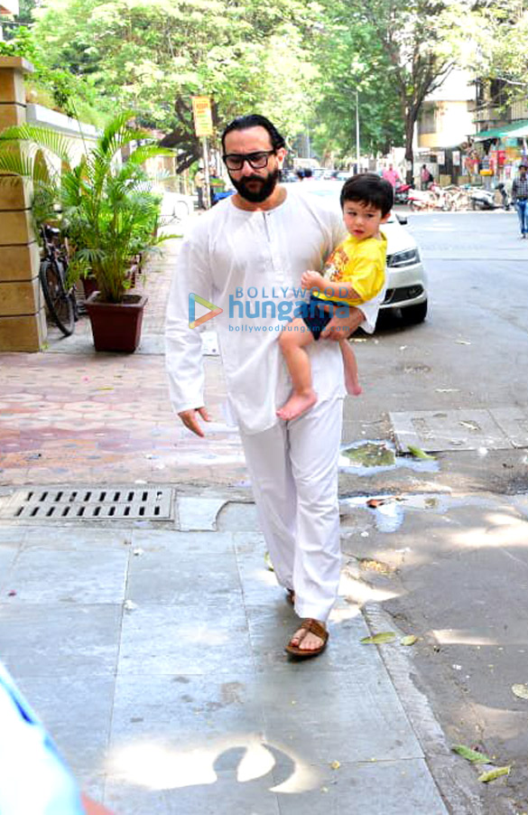 saif ali khan and taimur ali khan spotted in bandra 1 4