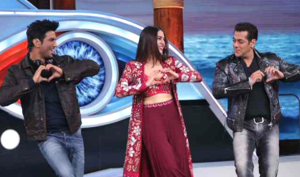 Sara Ali Khan meets Salman Khan on Bigg Boss 12; grooves with him and Sushant Singh Rajput on Sweetheart from Kedarnath