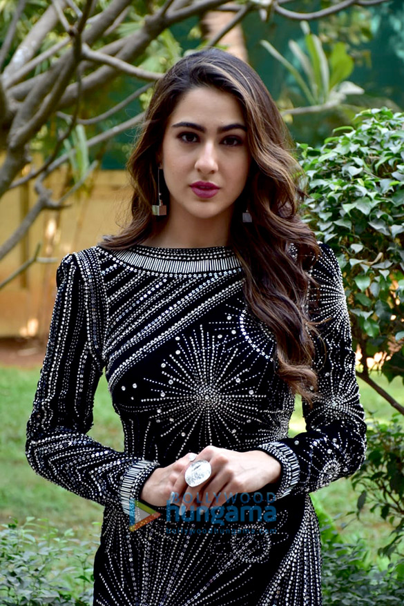 sara ali khan snapped on the sets of indian idol 2