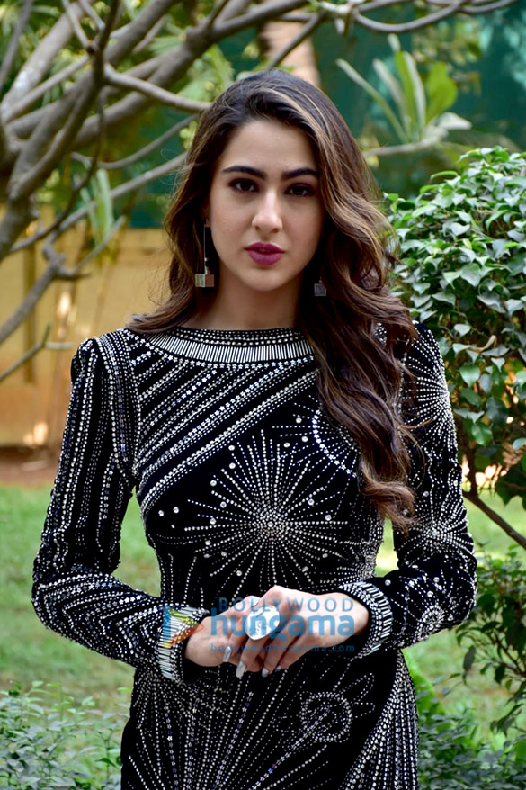 sara ali khan snapped on the sets of indian idol 4