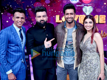 Vicky Kaushal and Yami Gautam snapped on sets of the reality show Love Me India grand finale