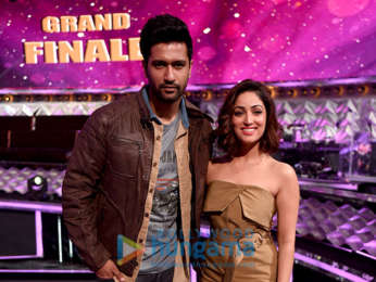 Vicky Kaushal and Yami Gautam snapped on sets of the reality show Love Me India grand finale