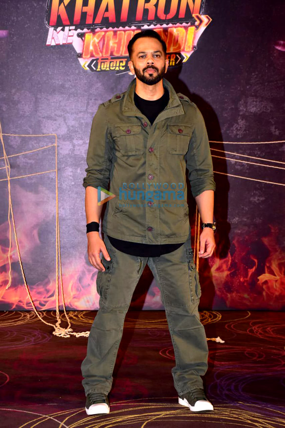 vikas gupta jasmine bhasin aditya narayan and others snapped at khatron ke khiladi press meet 5