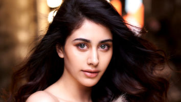 Celeb Photos Of Warina Hussain