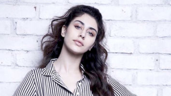 Celeb Photos Of Warina Hussain