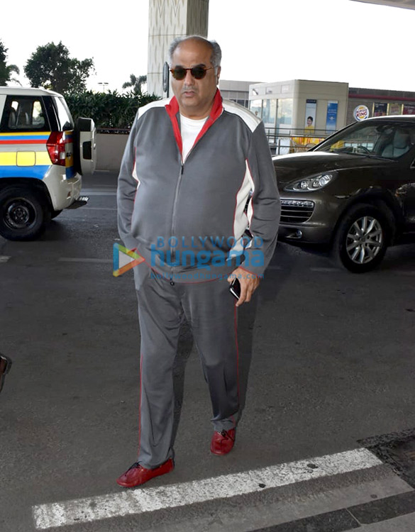 yami gautam aditi rao hydari and others snapped at the airport 6