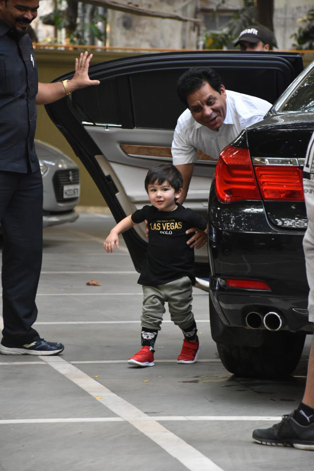 AWW! Taimur Ali Khan is all smiles for his playdate and the internet is gushing over him!