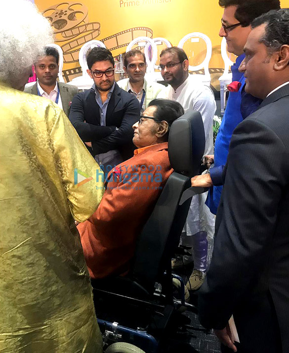 aamir khan rohit shetty aanand l rai subhash ghai and others meet sports minister rajyavardhan rathore 3