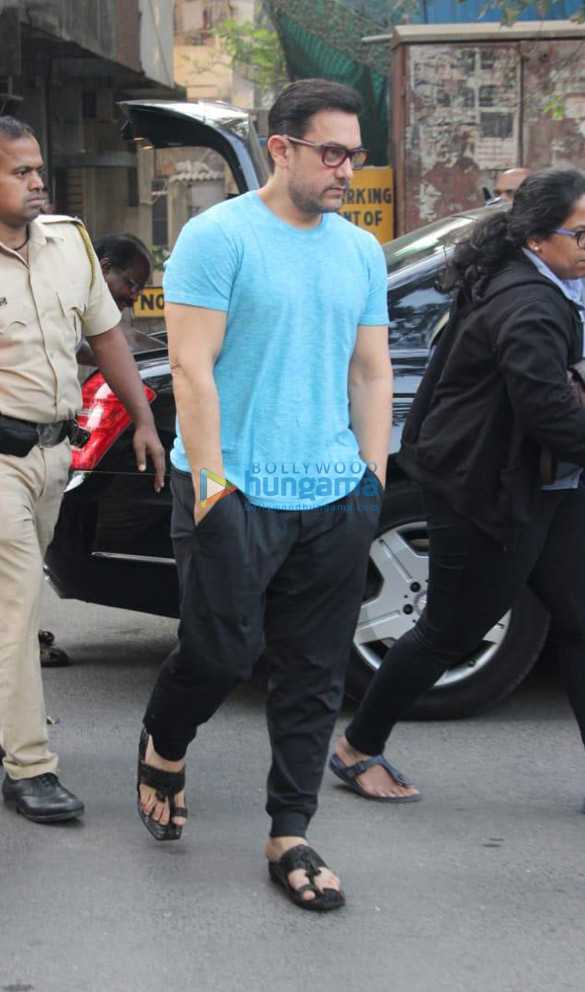 aamir khan spotted at a spa in bandra 2 3
