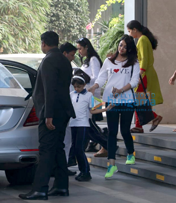 Aishwarya Rai Bachchan snapped with her daughter Aaradhya Bachchan at Yauatcha in BKC