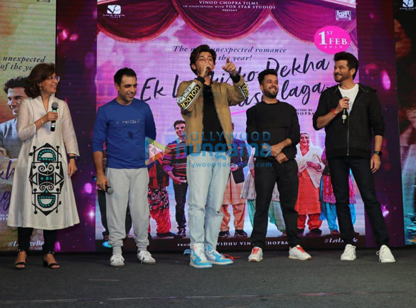 anil kapoor snapped during promotions of ek ladki ko dekha toh aisa laga at nmims college 3